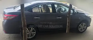 Toyota Yaris 2015 Gray