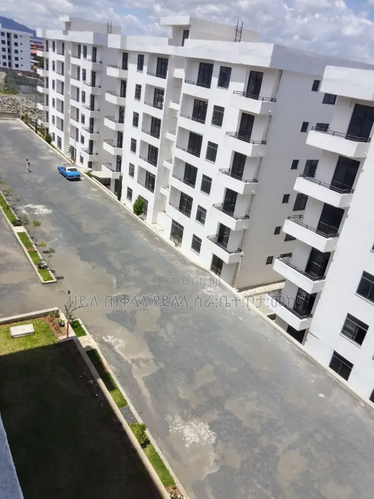 Furnished 3bdrm Apartment in Nohi Real State, Yeka for sale