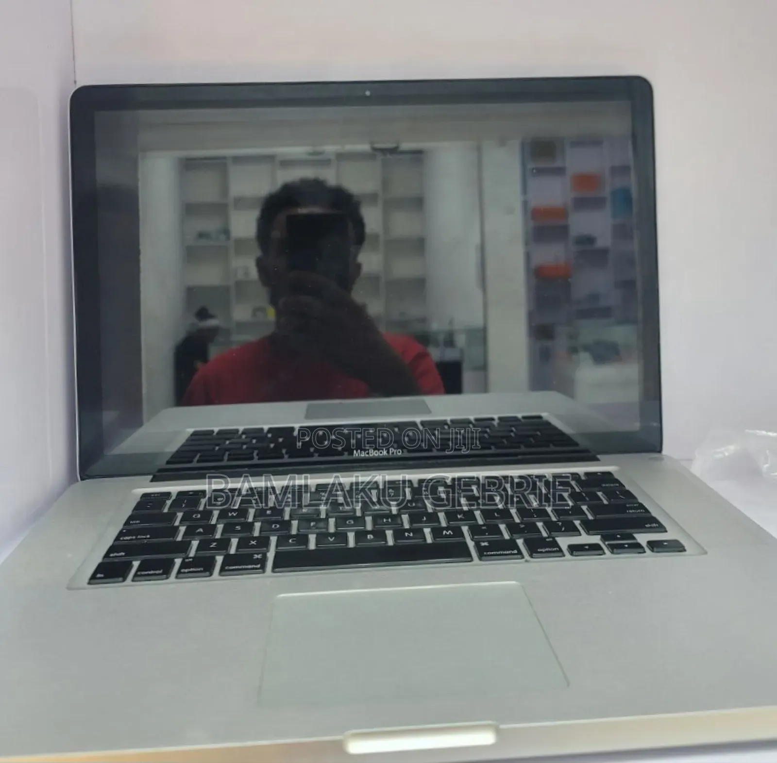 Laptop Apple MacBook Pro 8GB Intel Core 2 Duo SSD 350GB