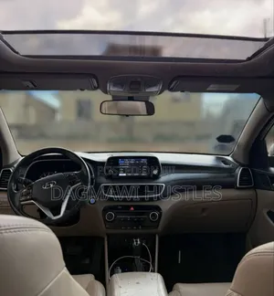 Hyundai Tucson 2019 Gold