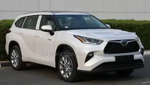 Photo - New Toyota Highlander Hybrid 2024 Off white