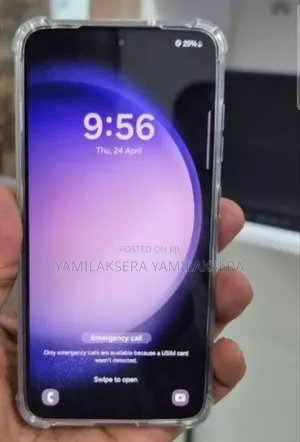 Photo - New Samsung Galaxy S23 256 GB Black