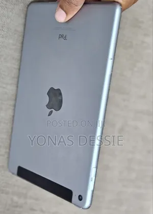 Photo - Apple iPad mini 4 128 GB