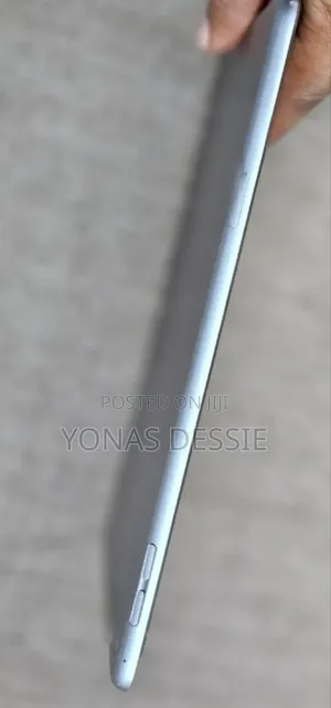 Apple iPad mini 4 128 GB