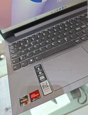 New Laptop Lenovo Ideapad 3 16GB AMD Ryzen 5 SSD 512GB