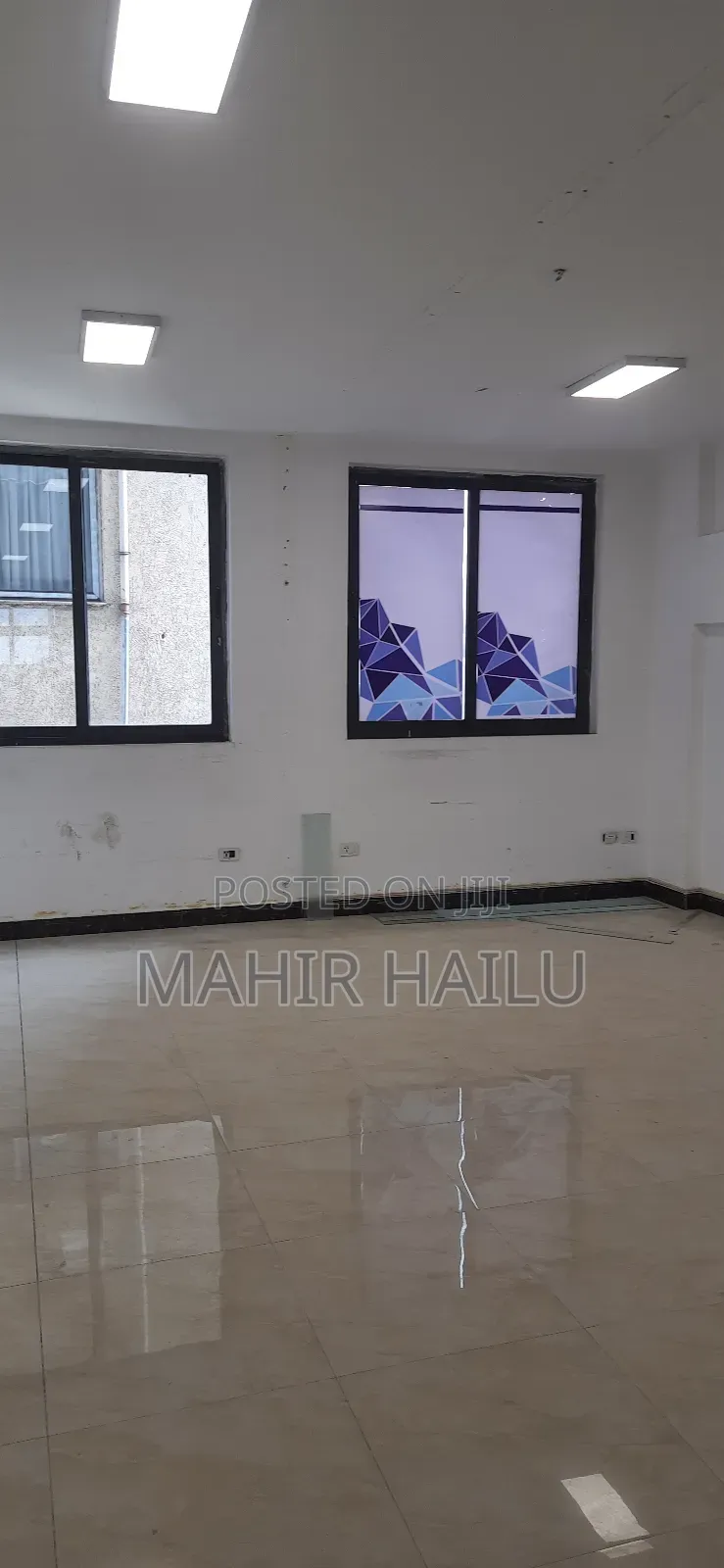 2ተኛ ላይ ነው ለቢሮ አገልግሎት ብቻ ይከራያል