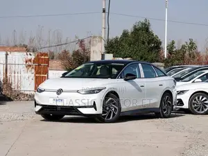 Photo - New Volkswagen ID.7 Pro S Match 2025 White