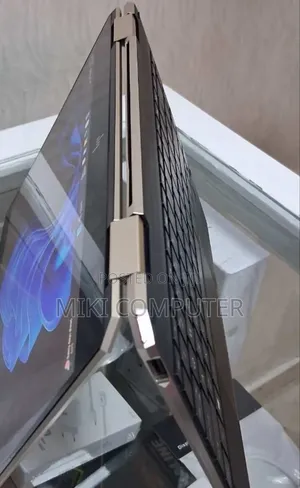 New Laptop HP Spectre X360 16GB Intel Core I7 SSD 512GB