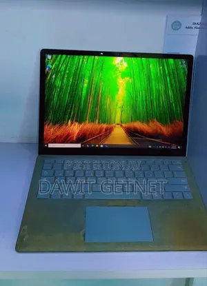 New Laptop Microsoft Surface 8GB Intel Core I5 SSD 256GB