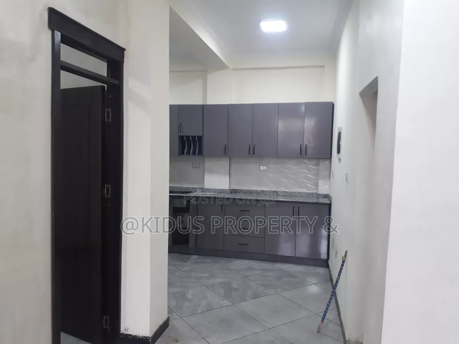 2bdrm Apartment in Around Nasswe, Nifas Silk-Lafto for rent