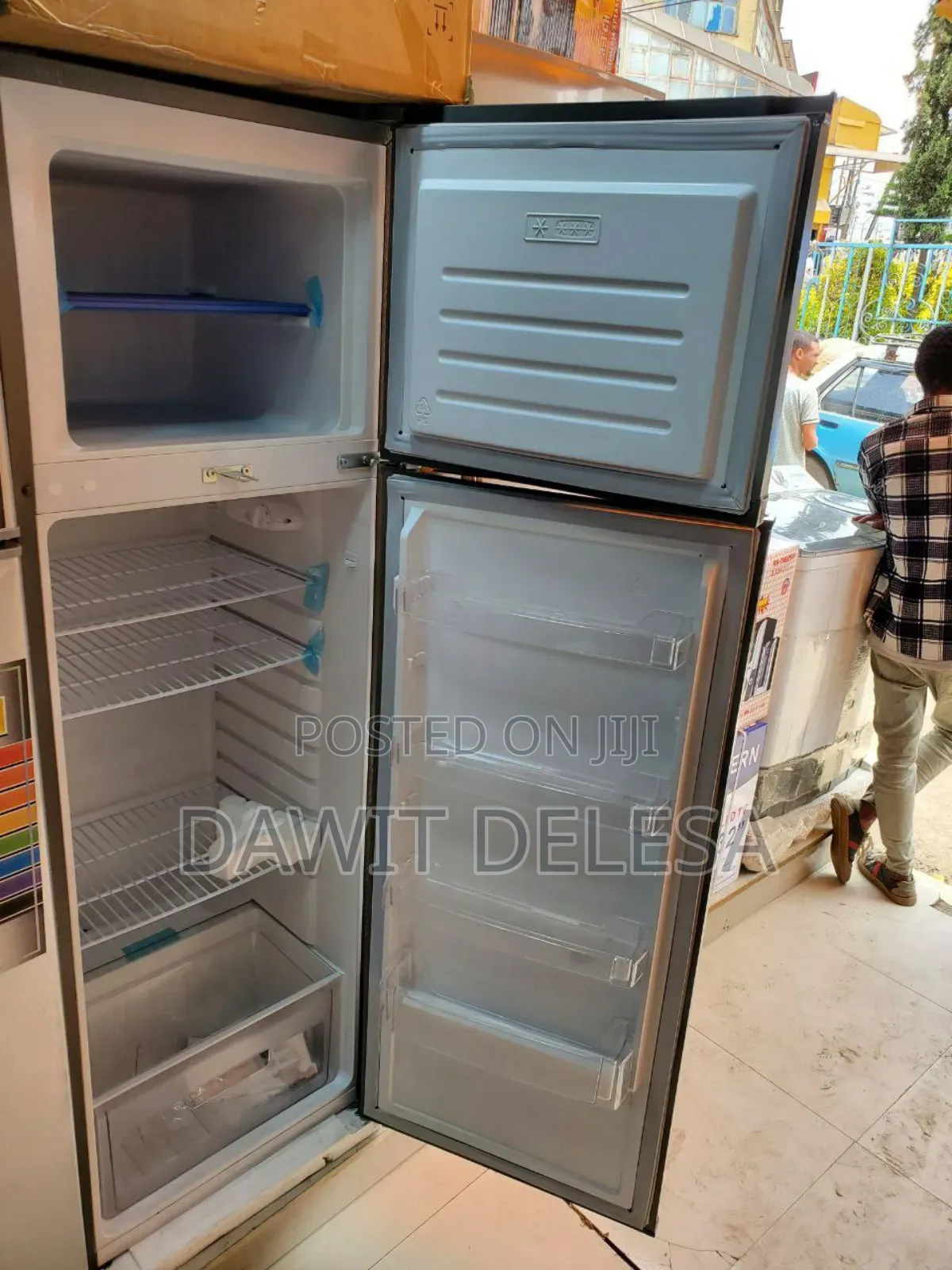 Victory Refrigerator 350l