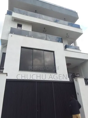 8bdrm House in Bole for sale