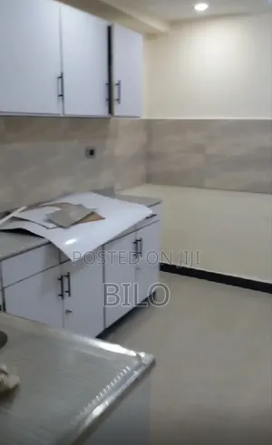 12bdrm House in Akaky Kaliti for sale