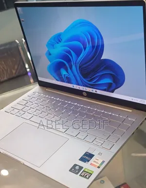 New Laptop HP Pavilion 14 16GB Intel Core I7 SSD 512GB