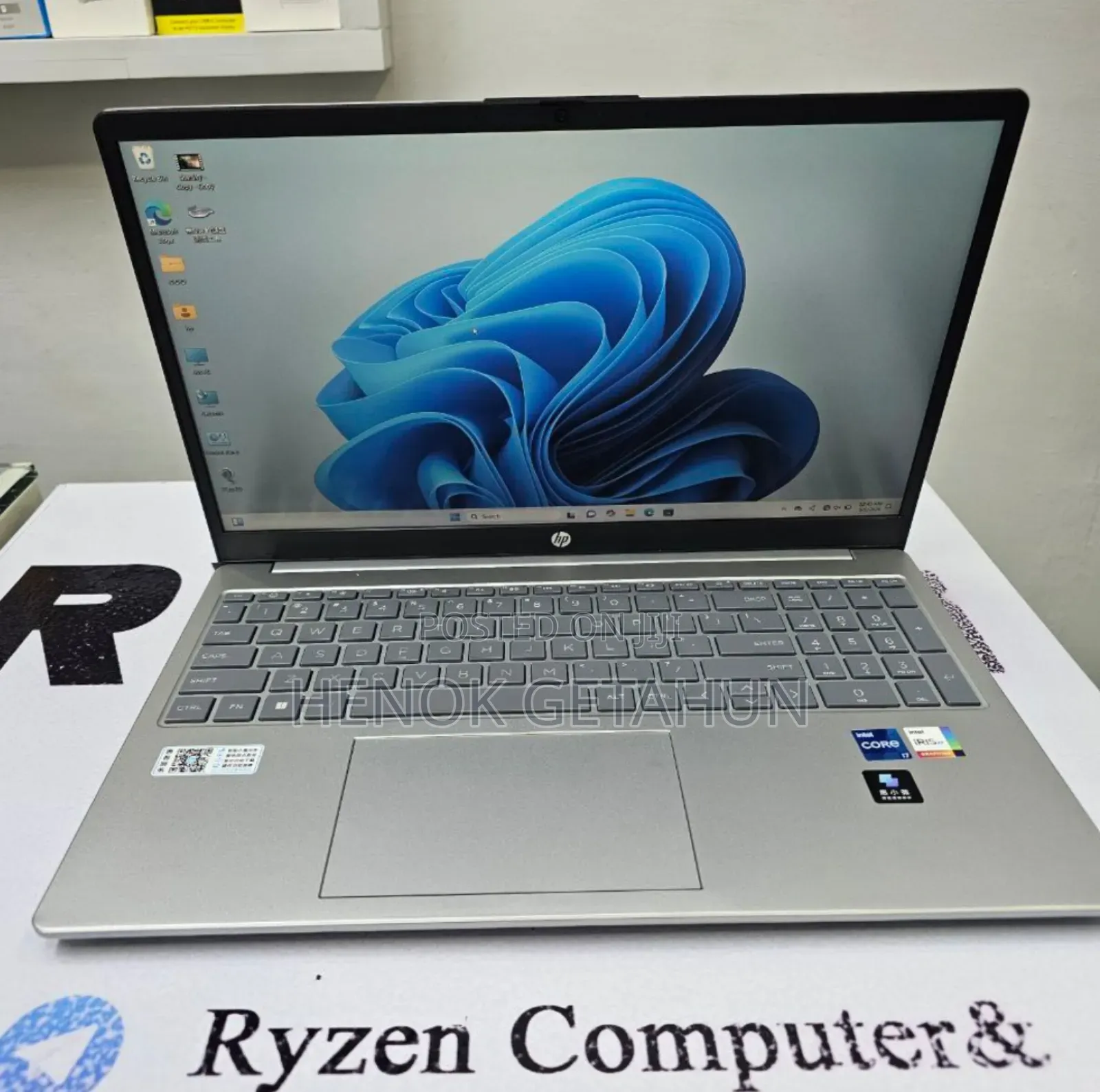 New Laptop HP Stream Notebook 16GB Intel Core I7 SSD 512GB