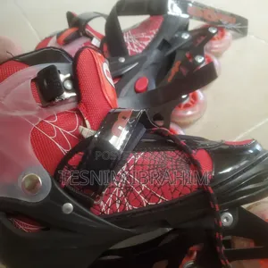 Skating Shoes Slightly Used 38 Kids