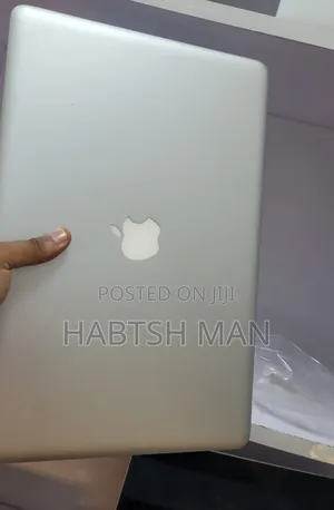 Laptop Apple MacBook Pro 8GB Intel Core I5 HDD 350GB