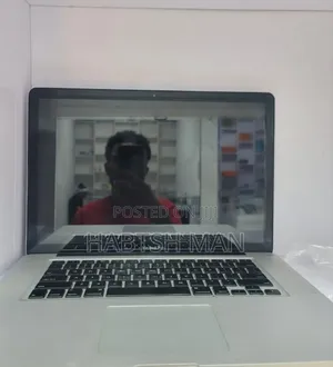 Photo - Laptop Apple MacBook Pro 8GB Intel Core I5 HDD 350GB