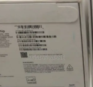 New Laptop Apple MacBook 16GB Apple M4 SSD 256GB