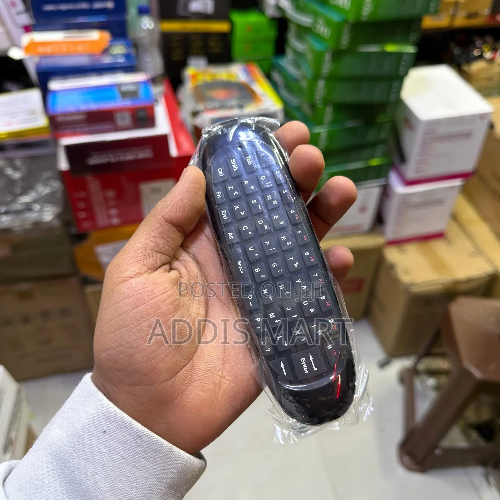 በcharge የሚሰራ Remote - Mouse እና Keyboard በ1 የያዘ