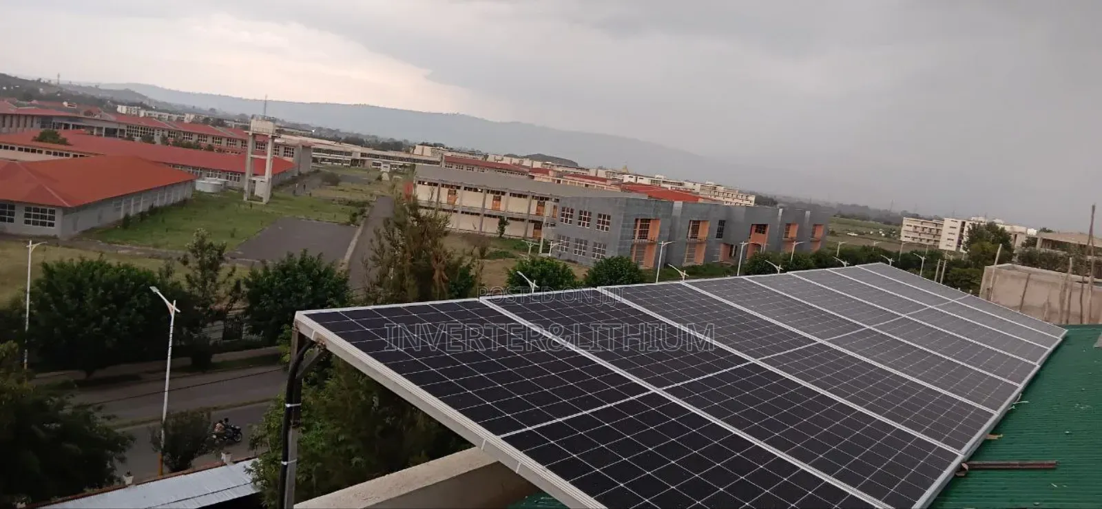 Solar Hybrid Inverter/Lithium Iron Phosphate Battery/Lithium Battery