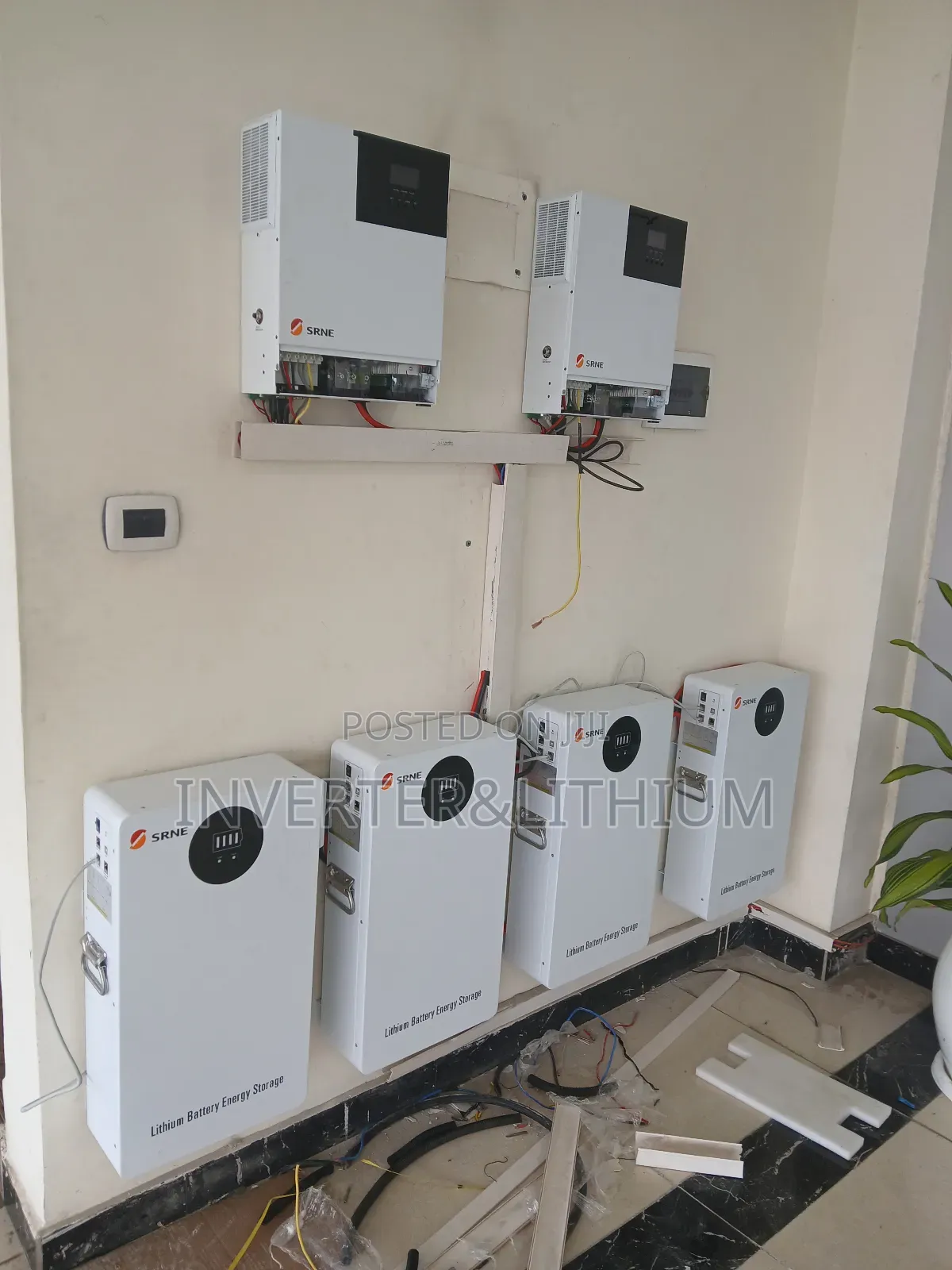 Solar Hybrid Inverter/Lithium Iron Phosphate Battery/Lithium Battery