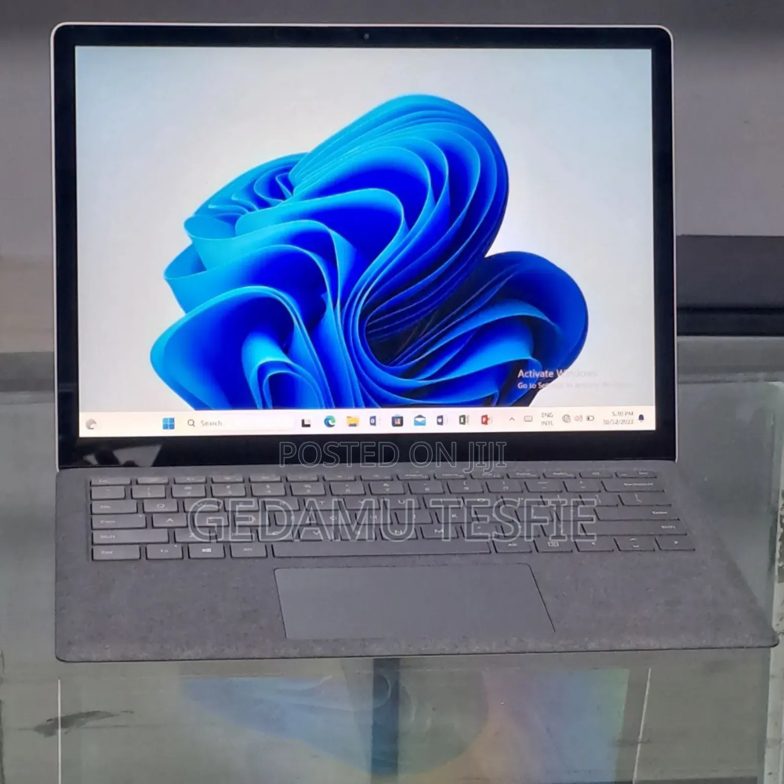 New Laptop Microsoft Surface 16GB Intel Core I7 SSD 256GB