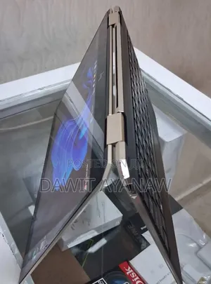 New Laptop HP Spectra 13 16GB Intel Core I7 SSD 512GB