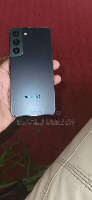 New Samsung Galaxy S22 5G 256 GB Black