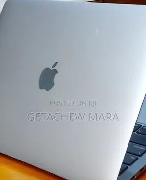 New Laptop Apple MacBook Pro M1 8GB Intel SSD 512GB