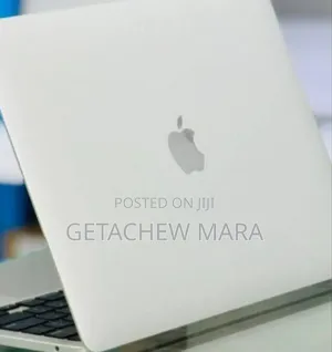 New Laptop Apple MacBook Pro M1 8GB Intel SSD 512GB