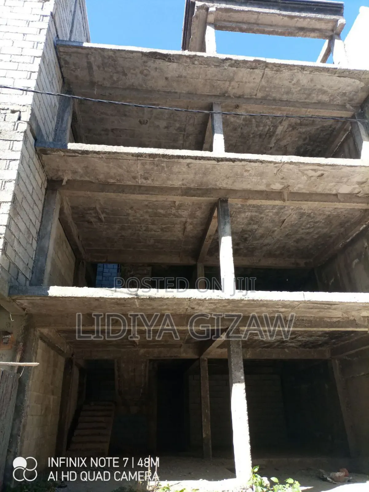 5bdrm House in Akaky Kaliti for sale