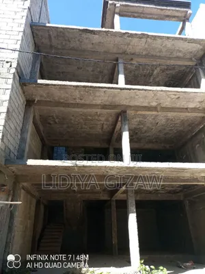 Photo - 5bdrm House in Akaky Kaliti for sale