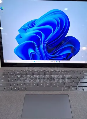 New Laptop Microsoft Surface Pro 4 16GB Intel Core I7 SSD 512GB