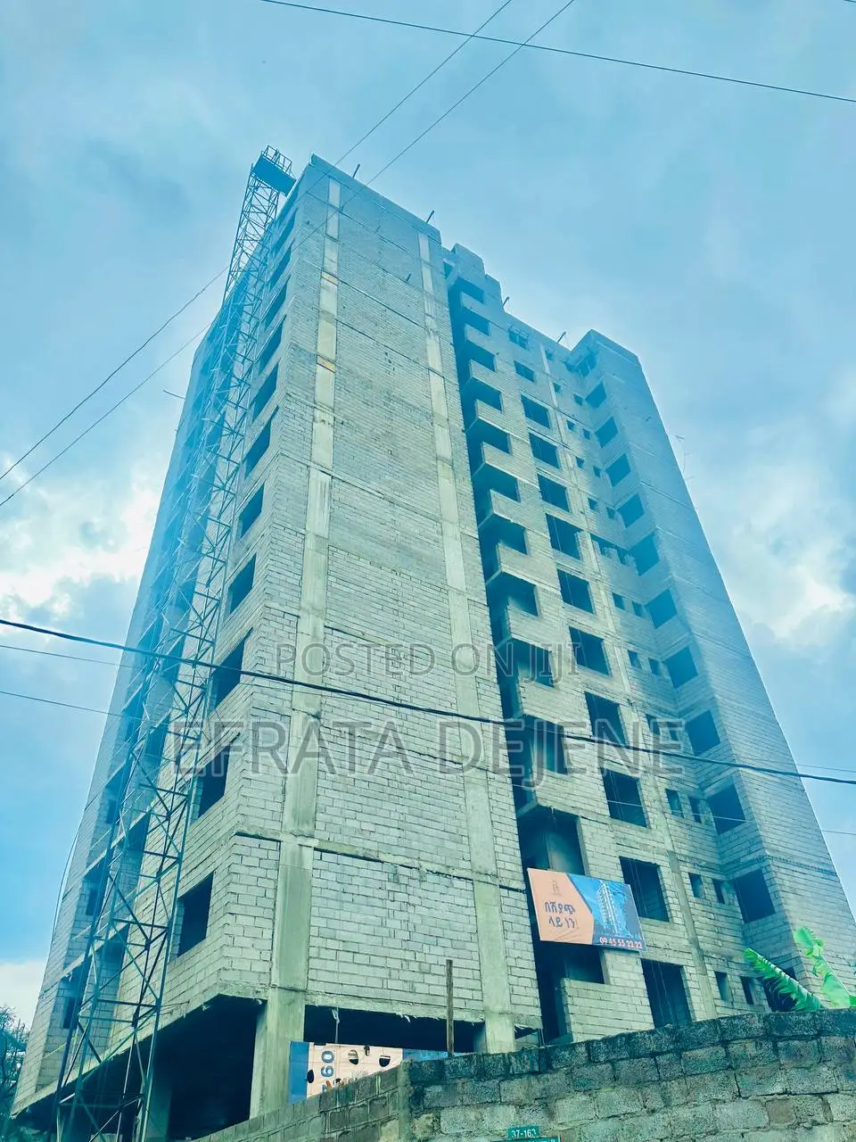 2bdrm Apartment in መካኒሳ አቦ ማዞሪያ, Bole for sale