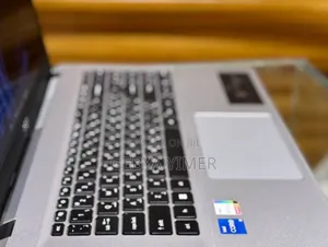 New Laptop Asus ASUSPRO B9440UA 8GB Intel Core I5 SSD 512GB