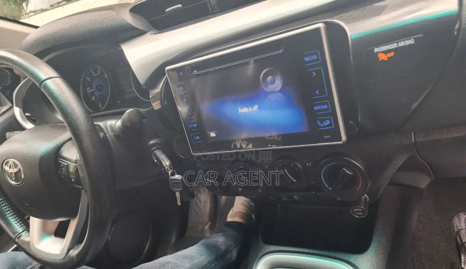 Toyota Hilux 2019 Gray