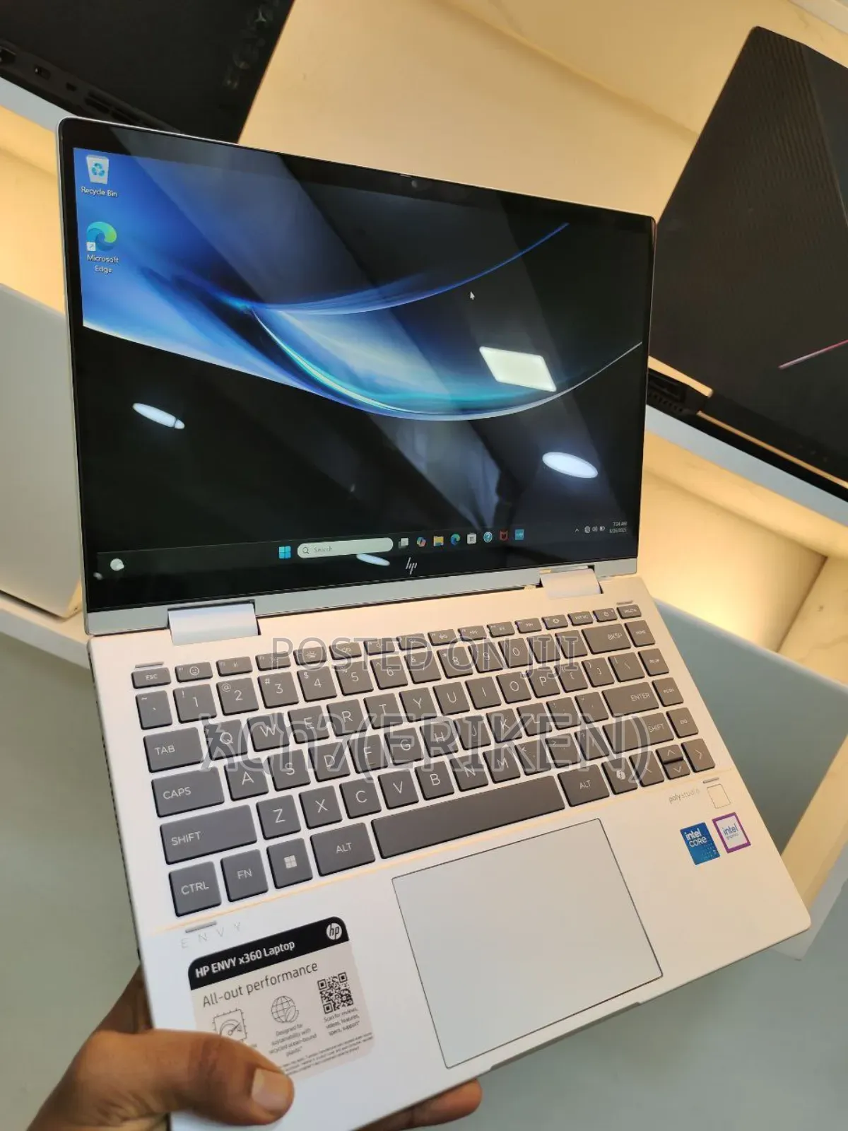 New Laptop HP Envy X360 16GB Intel Core I7 SSD 1T