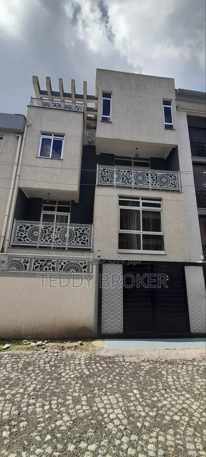 7bdrm House in Haile Garment, Nifas Silk-Lafto for sale