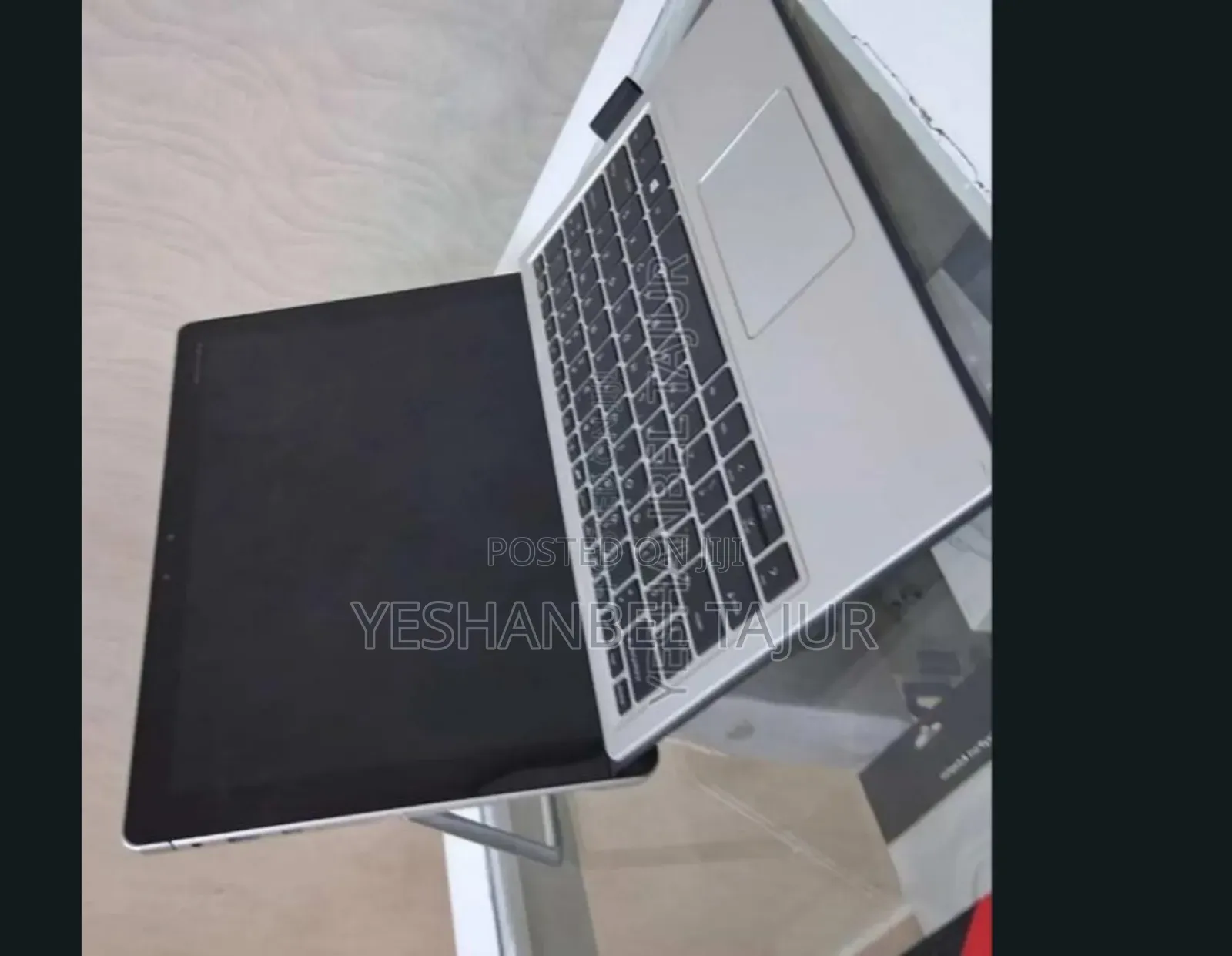 New Laptop HP Elite X2 G8 8GB Intel Core i5 SSD 256GB