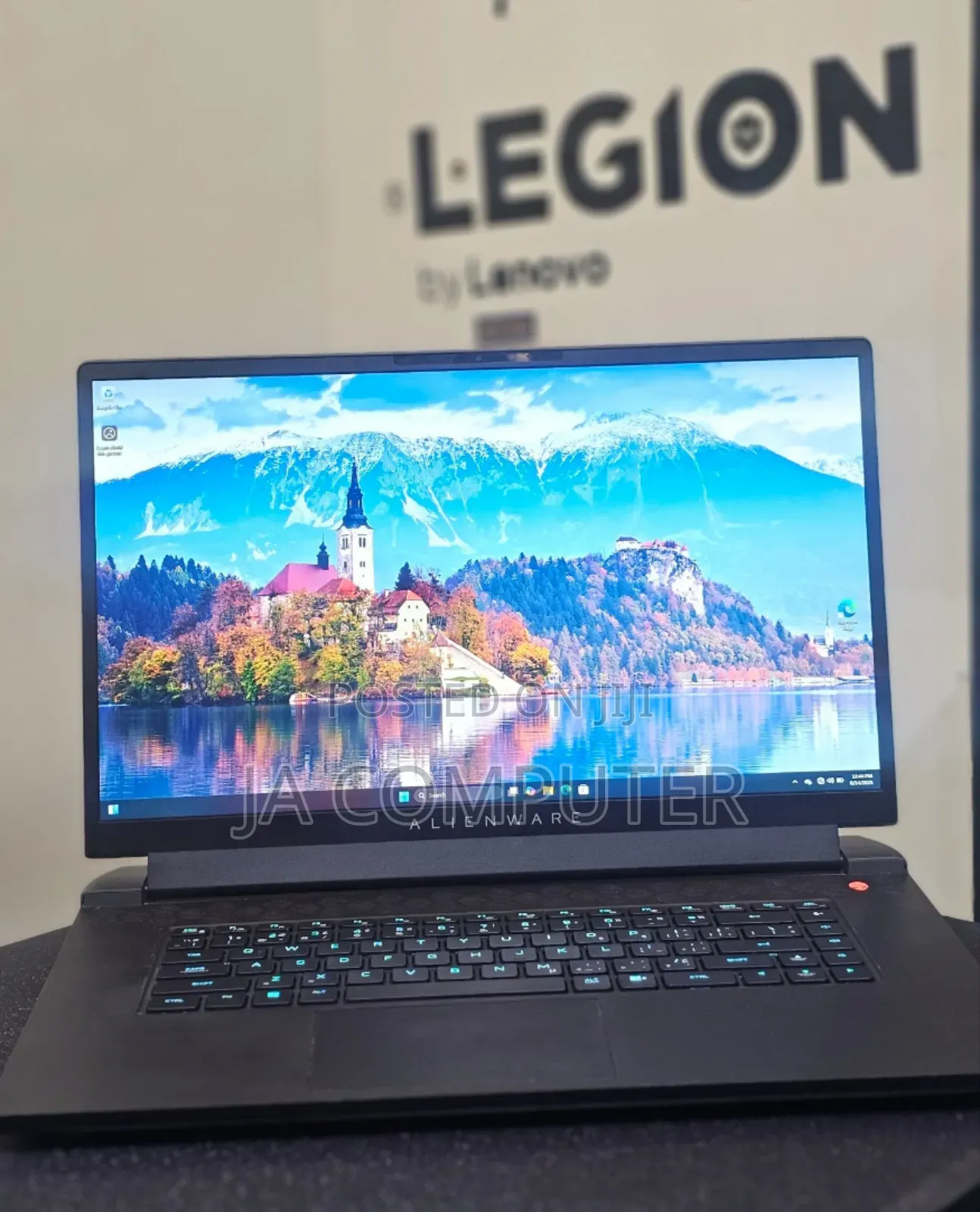 New Laptop Dell Alienware M17 R2 16GB AMD Ryzen 7 SSD 1T