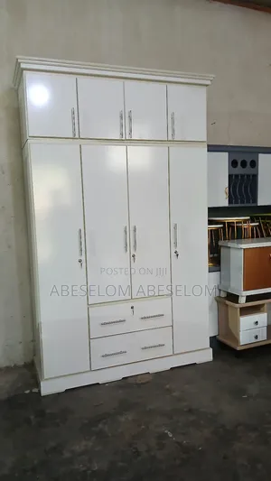 Photo - 1,50 Cm በላምኔት የተሰራ ተሰቃይ ቁምሳጥን