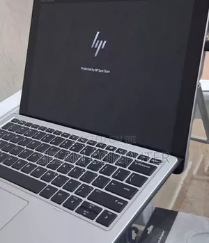 New Laptop HP X2 8GB Intel Core I5 SSD 256GB