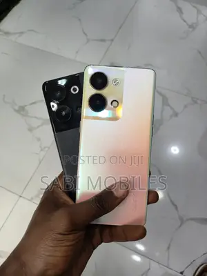Photo - New Oppo Reno9 256 GB Black