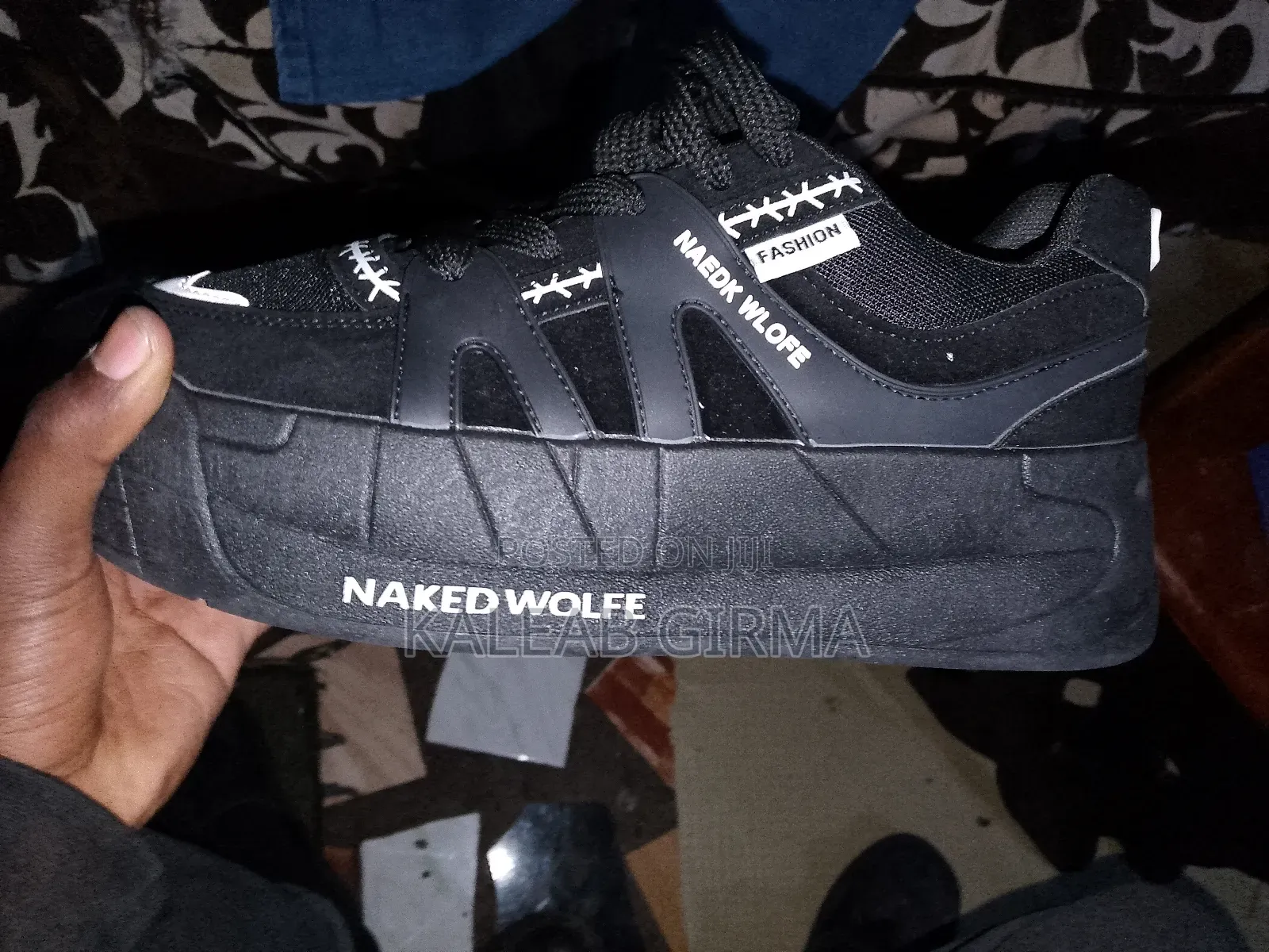 Naked Wolf and Multi-Color Lv-Style Shoes