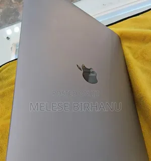 Photo - New Laptop Apple MacBook Pro 2020 M1 8GB Apple M1 Pro SSD 256GB