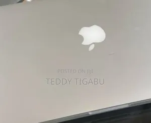 New Laptop Apple MacBook Pro 2015 8GB SSD 128GB