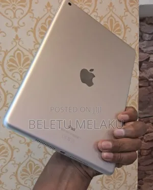 New Apple iPad 10.2 (2019) 64 GB White