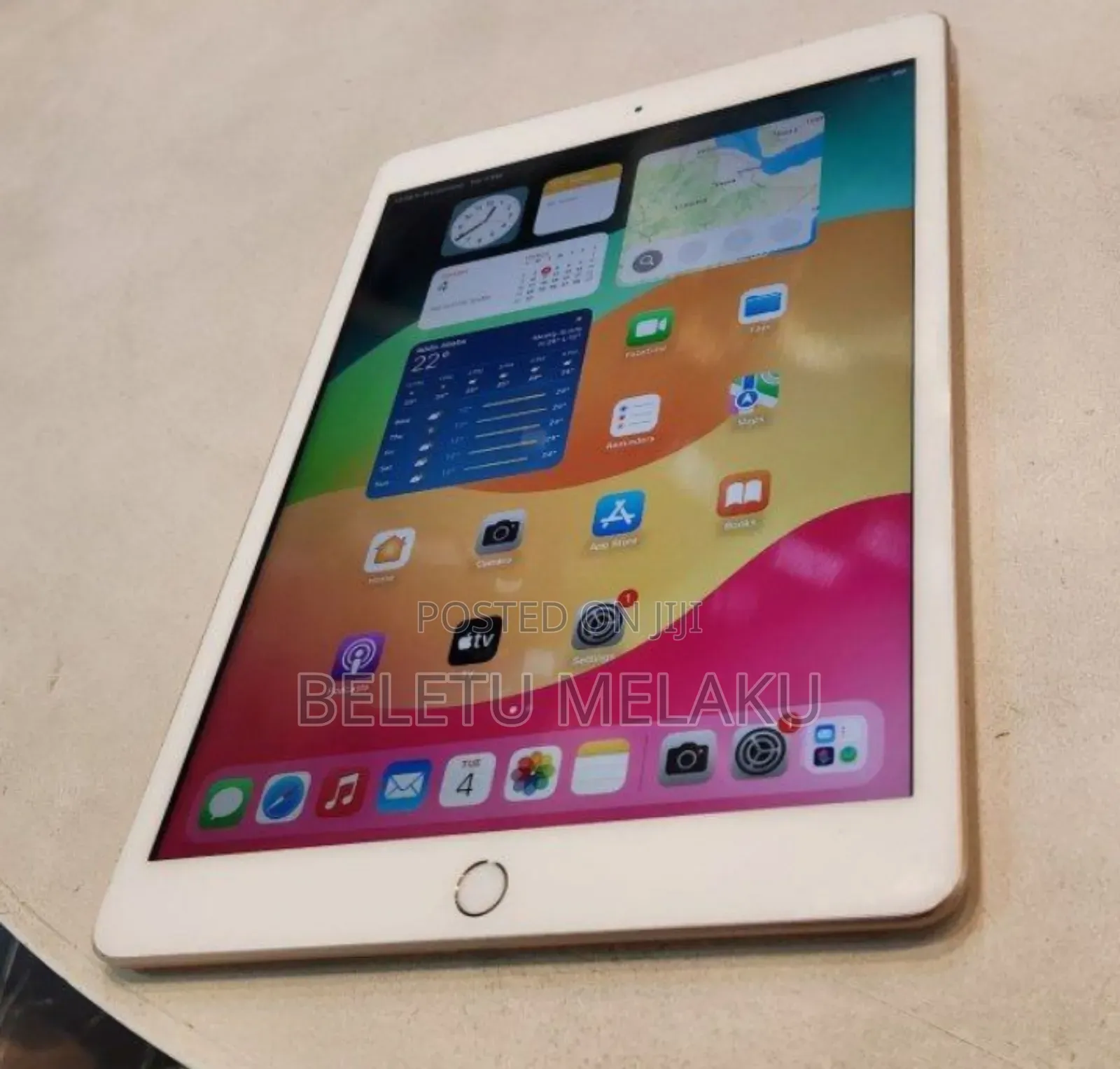 New Apple iPad 10.2 (2019) 128 GB Silver