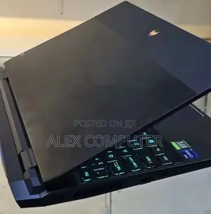 New Laptop Acer Predator Helios 300 16GB Intel Core I9 SSD 1T